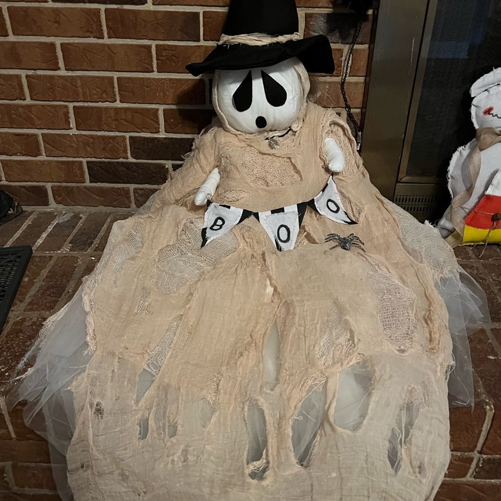 OOAK inspired ghost witch girl